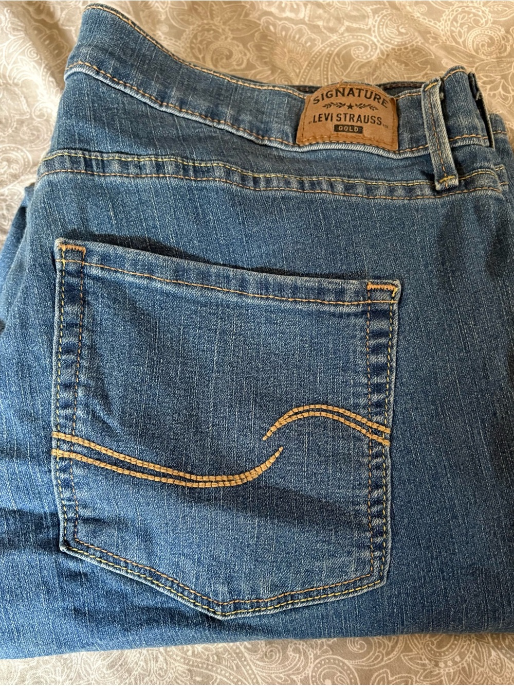 Levi Strauss Signature Women's Curvy Boot cut Jeans 16S